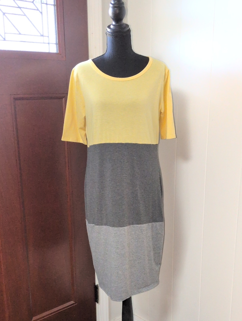 LulaRoe Colorblock Yellow and Gray Women’s Knit Dress Size L